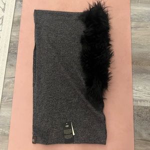 UGG scarf